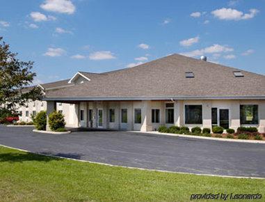 Baymont By Wyndham Dowagiac Hotel Kültér fotó
